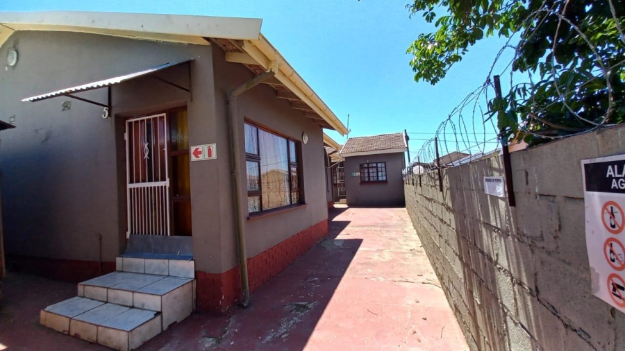 Commercial Property for Sale in Ikwezi Eastern Cape